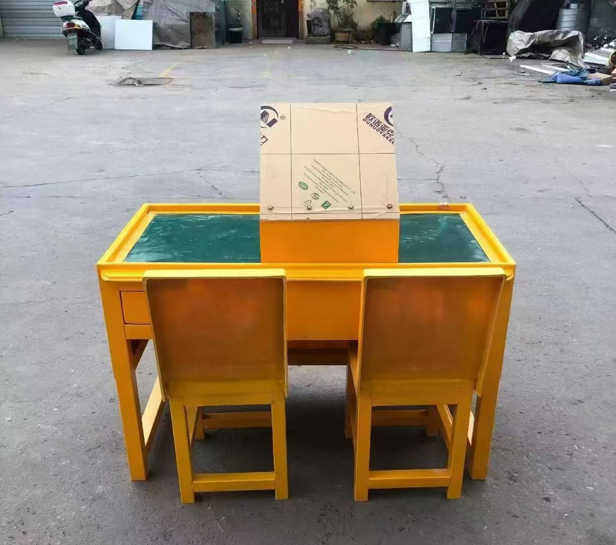 荣成防静电导通桌井下煤矿火工品发放桌：危险品流转的安全守护者
